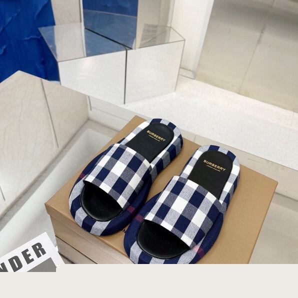 B**rry slippers
